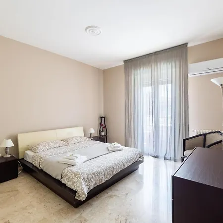 Central Suite Apartment *