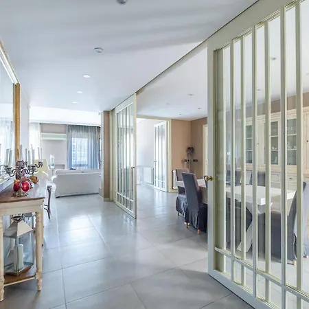 Central Suite Apartment