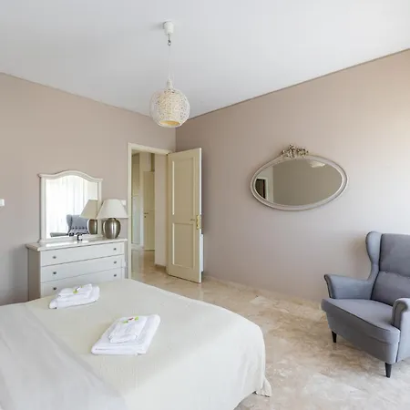 Central Suite Apartment
