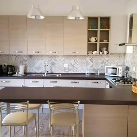 Central Suite *